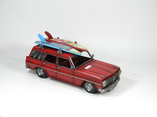 Red Metal Family Car with Roof Rack – Vintage Handcrafted Model